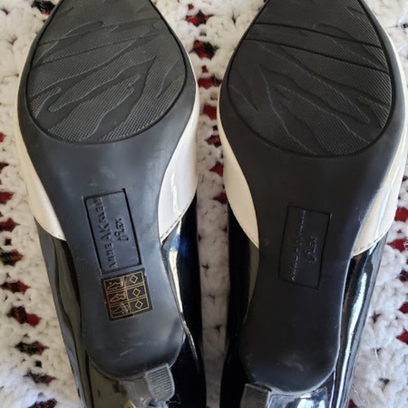 Anne Klein Black and Ivory Patent Leather heels. - Picture 3 of 5
